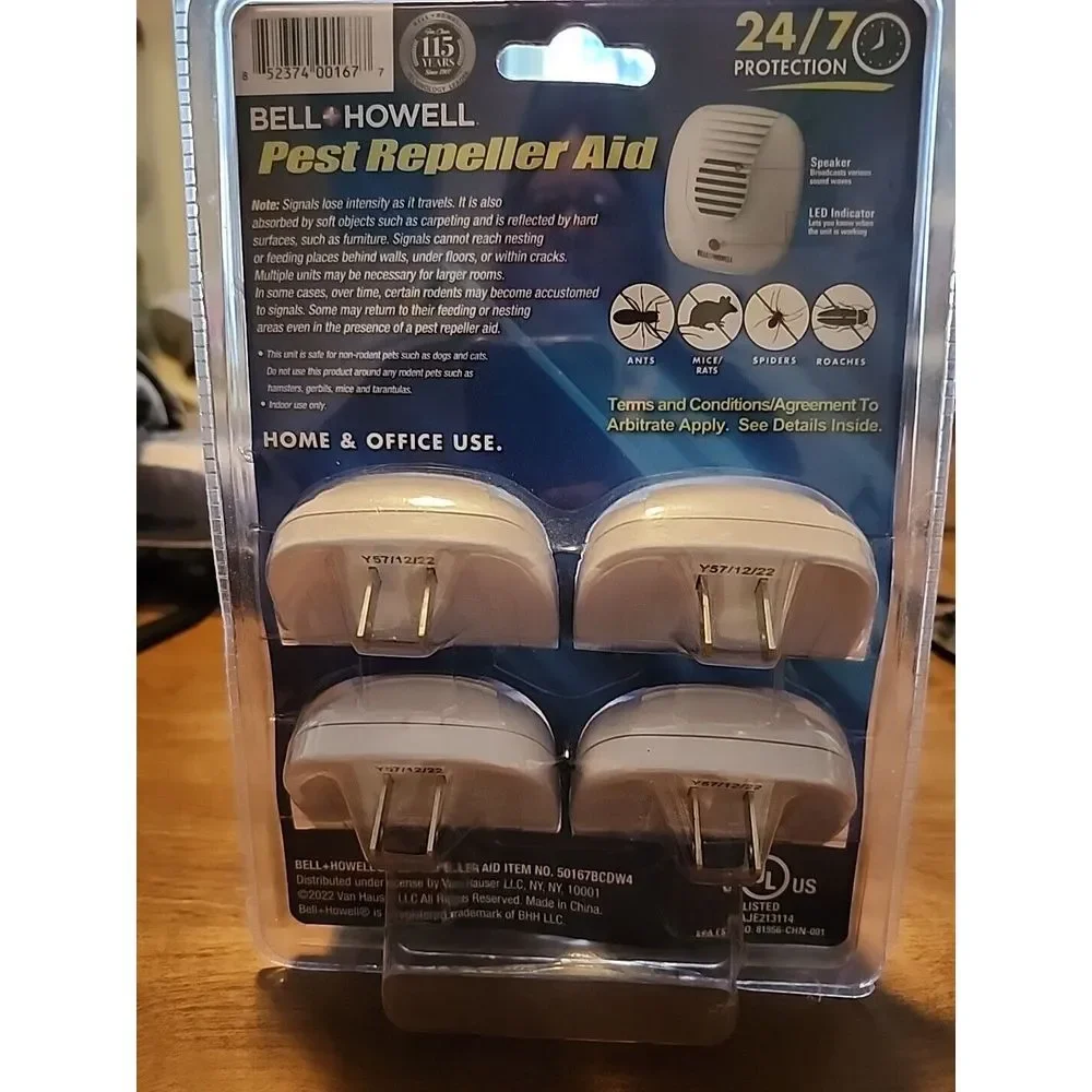 New In Package Ultra Sonic Pest Repellers Bell Howell Plug In Set Of 4